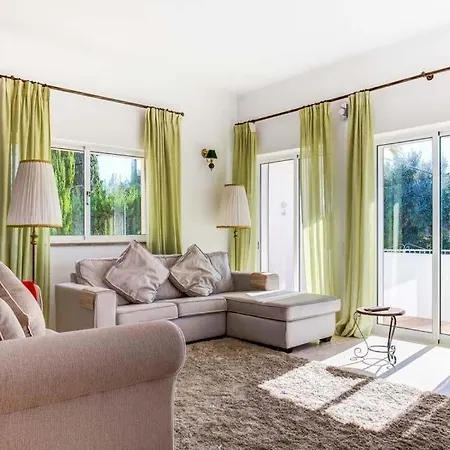 ヴィラ Carvoeiro Sleeps 6 With Pool Air Con And Wifi カルヴォエイロ